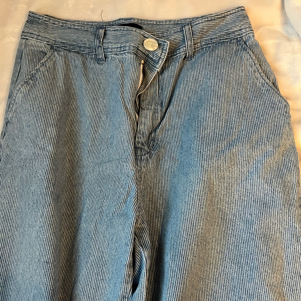 Blue and white stripe wide leg pants, size 4 , what not to wear